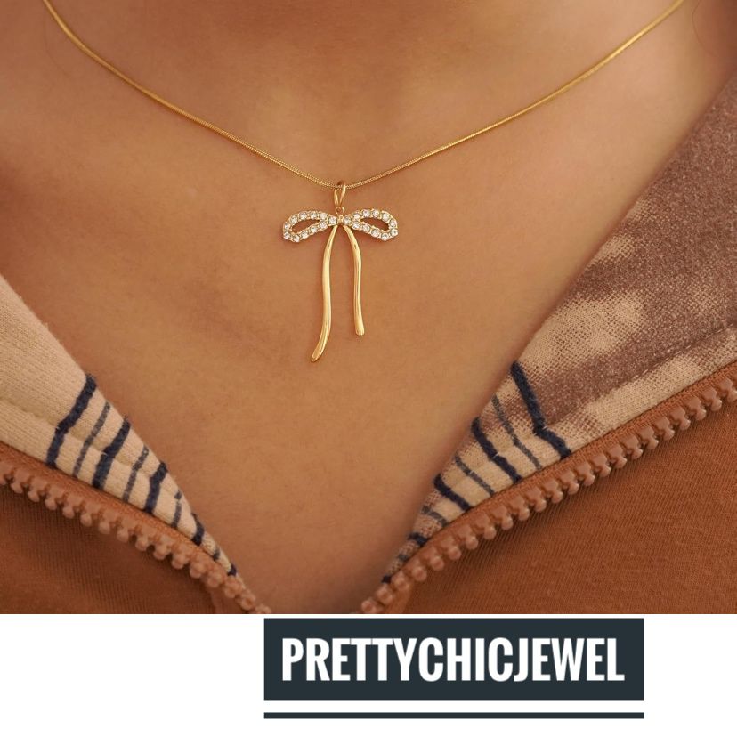 Anti tarnish bow 🎀pendant
