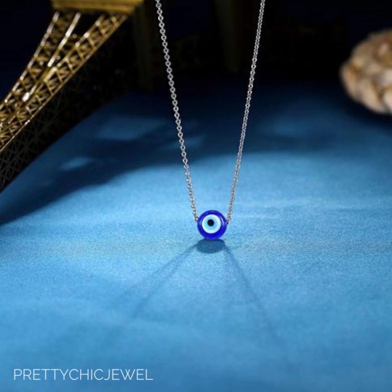 Evil eye 🧿 pendant with silver chain 🧿
