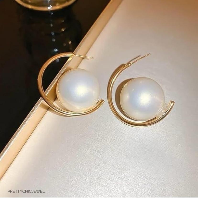 White π pearl earrings π