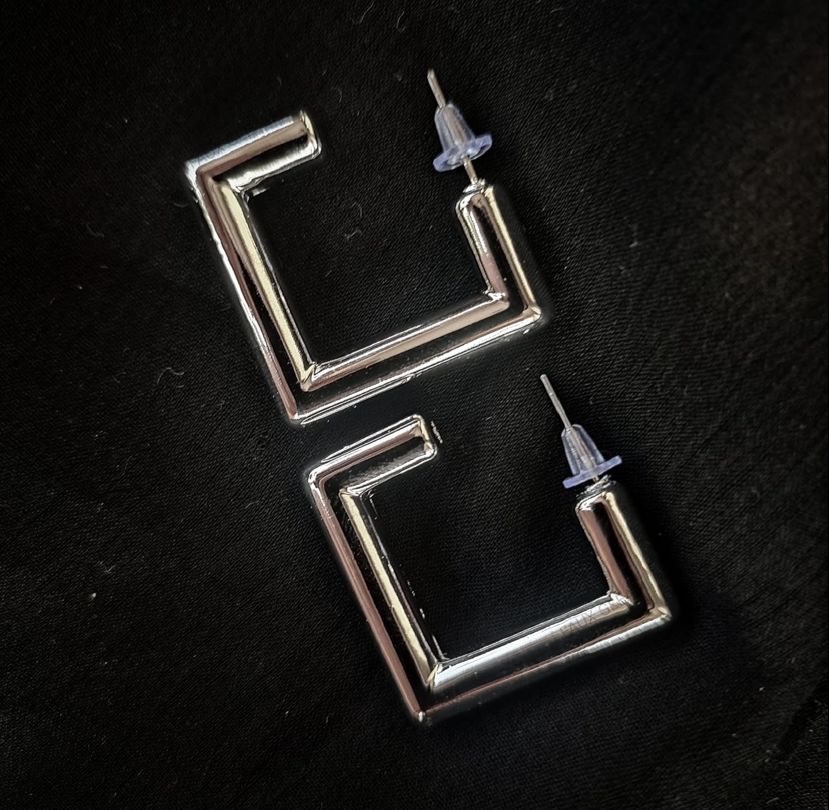 Statement square hoops π¨ π¨