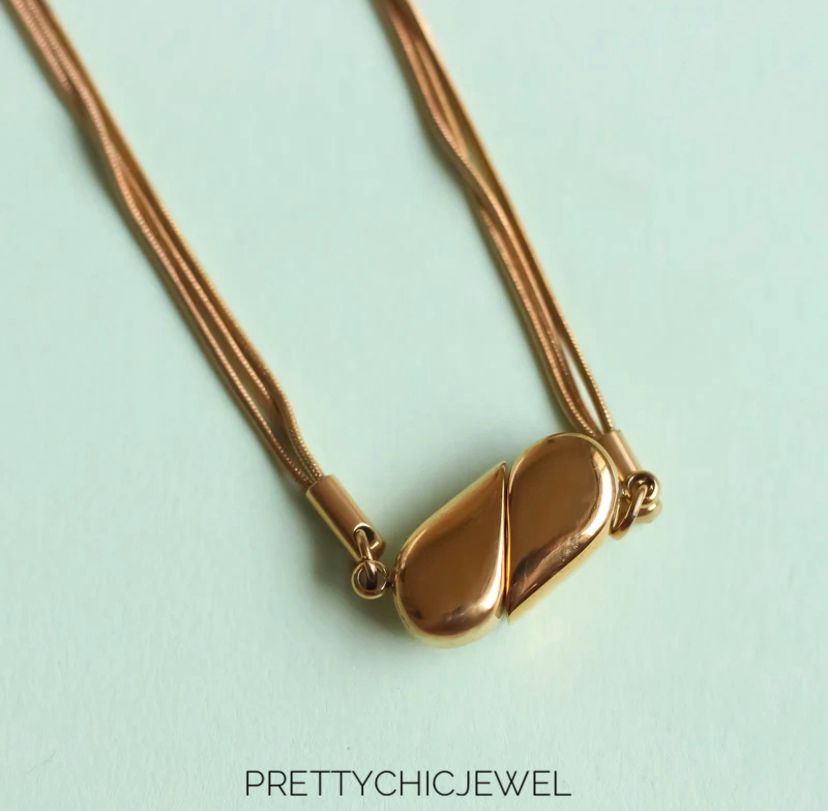 Dual Way Heart ❤️❤️ Bean Pendant