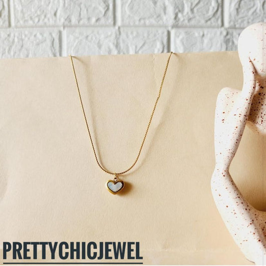 Anti tarnish white mini heart 💟 pendant