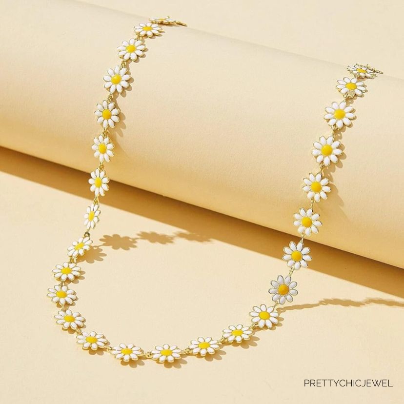 Daisy 🌼 🌼🌼🌼Necklace
