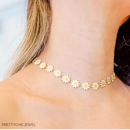 Daisy 🌼 🌼🌼🌼Necklace