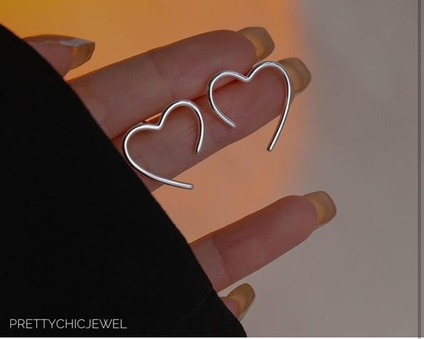 Silver heart korean earrings