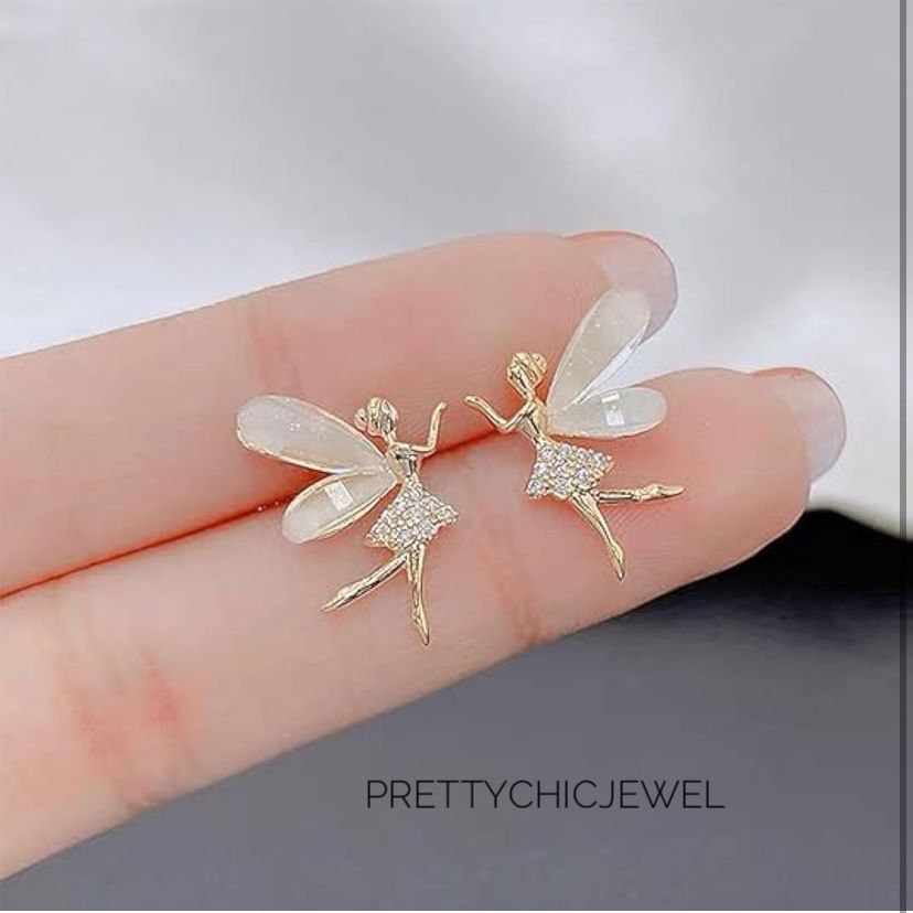 Angel earrings  😇😇