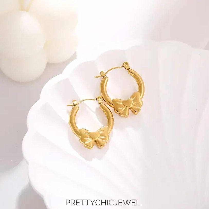 Golden Bow 🎀🎀 Hoop Earrings