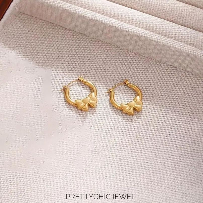 Golden Bow 🎀🎀 Hoop Earrings